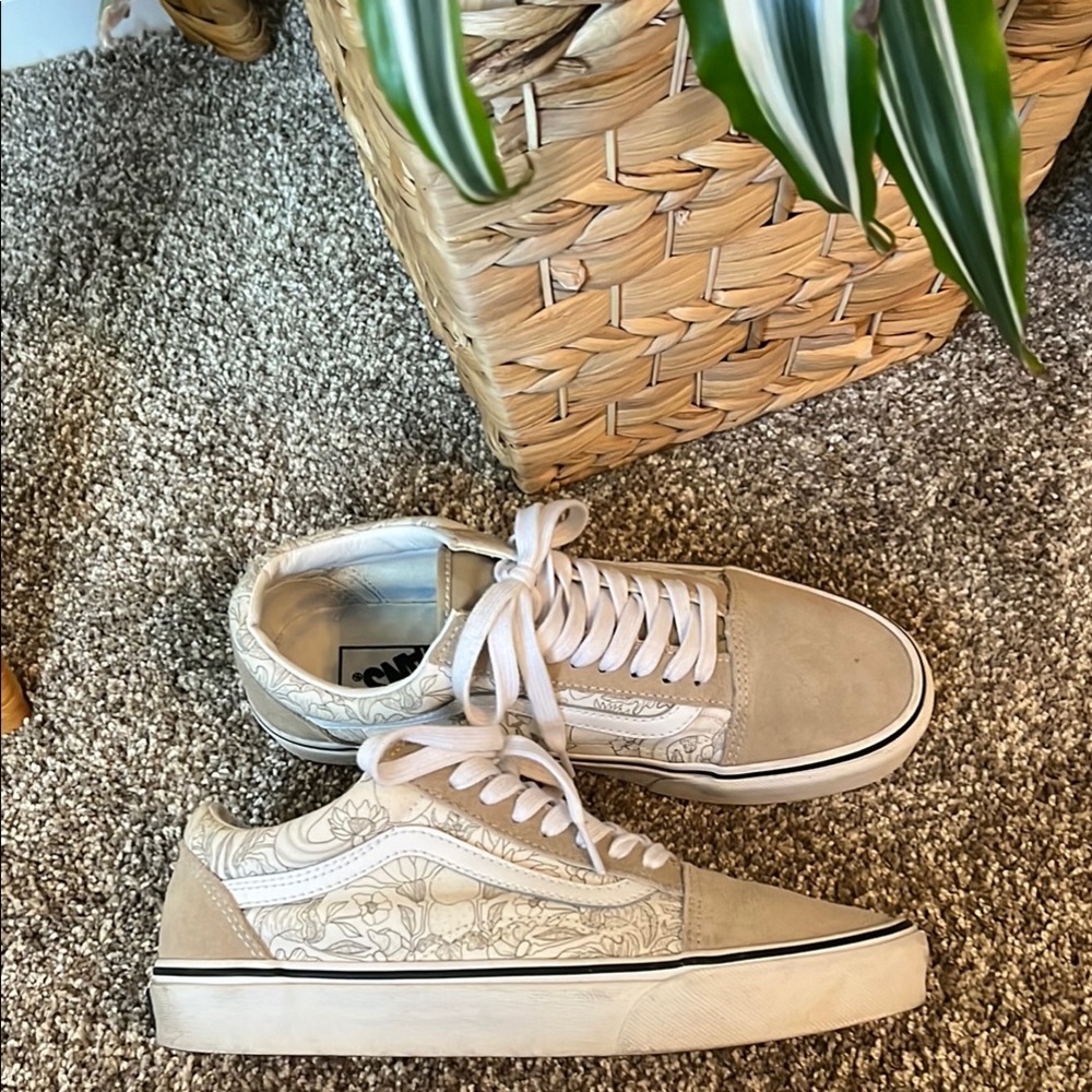 Vans Old Skool Cream Sneakers